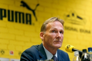 开云APP下载地址-瓦茨克：工资帽势在必行，我们的行业愿意接受海湾国家的资金