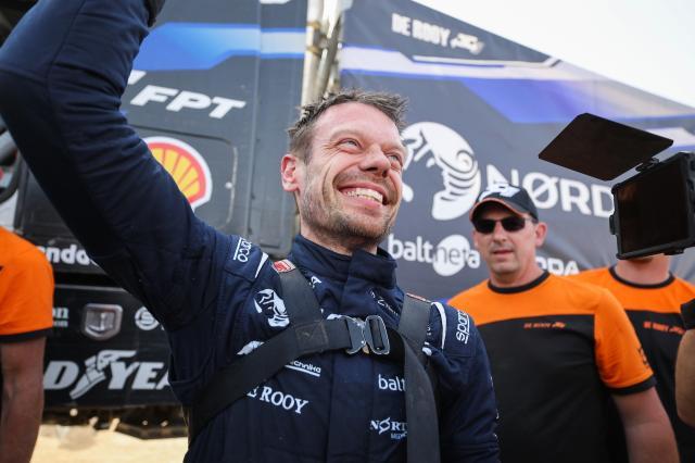 1768667621812024686.jpg 卡车冠军.jpg