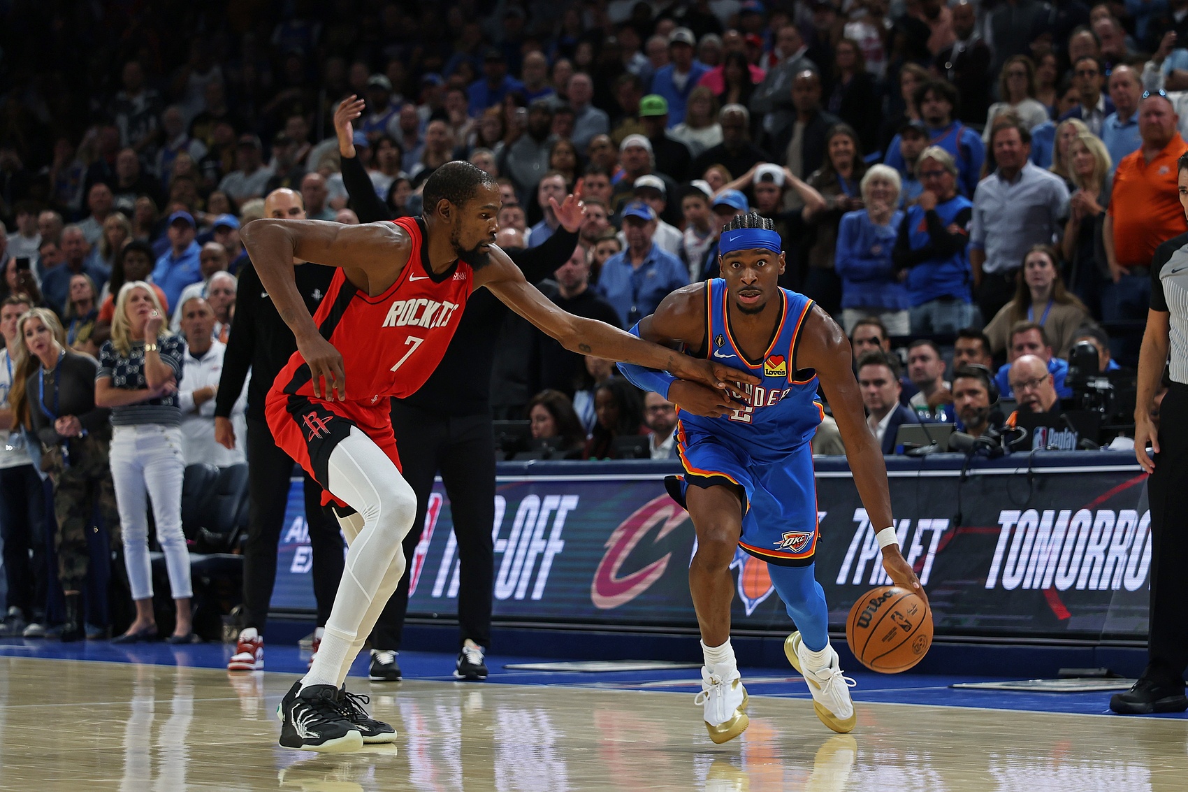 稳定性！亚历山大连续200场得分上双 现存第二长&amp;仅次杜兰特307场