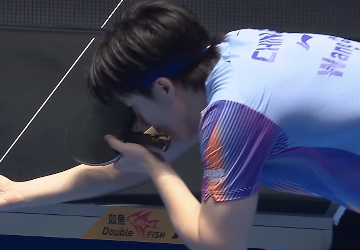 开云官方网站-王楚钦横扫阿卜杜勒瓦哈卜！全场压制无压力，反手起伏还需调整！